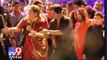 Tv9 Gujarat - SRK grooves on Lungi Dance at Dahi Handi celebrations