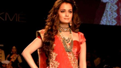Dia Mirza walks for Shyamal & Bhumika at the Lakme Fashion Week 2013
