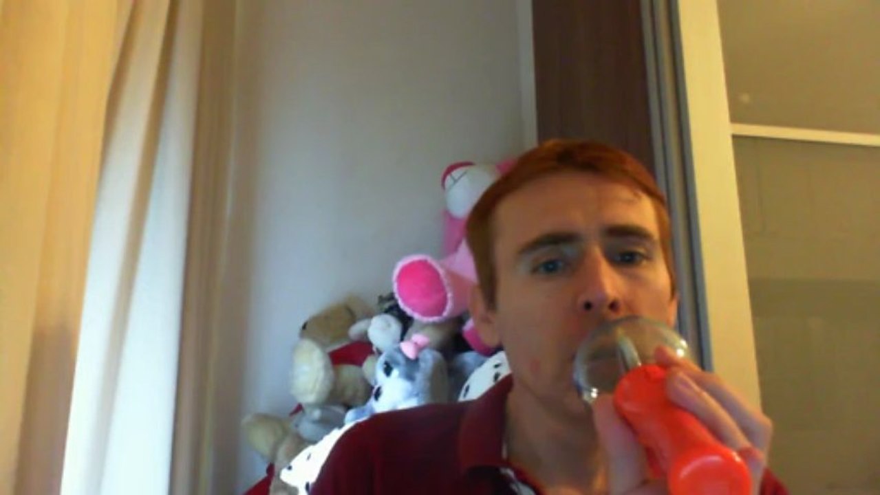 Wiwi égratigne "un petit ange noir" de Vigon