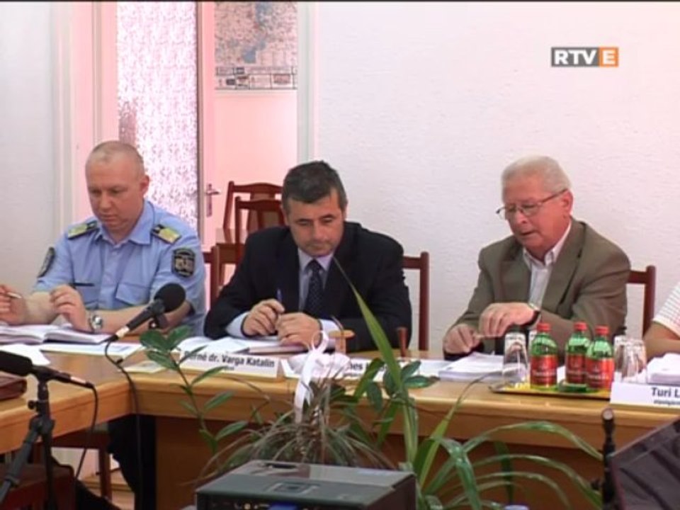 Testületi ülés Tát I.rész 2013.04.30.