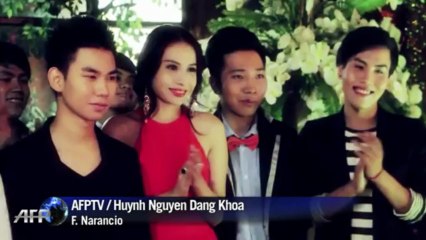 Comedia gay triunfa en Vietnam