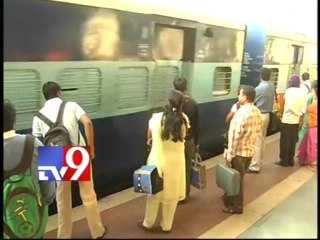 Railway minister Bansal's nephew accused of demanding bribe