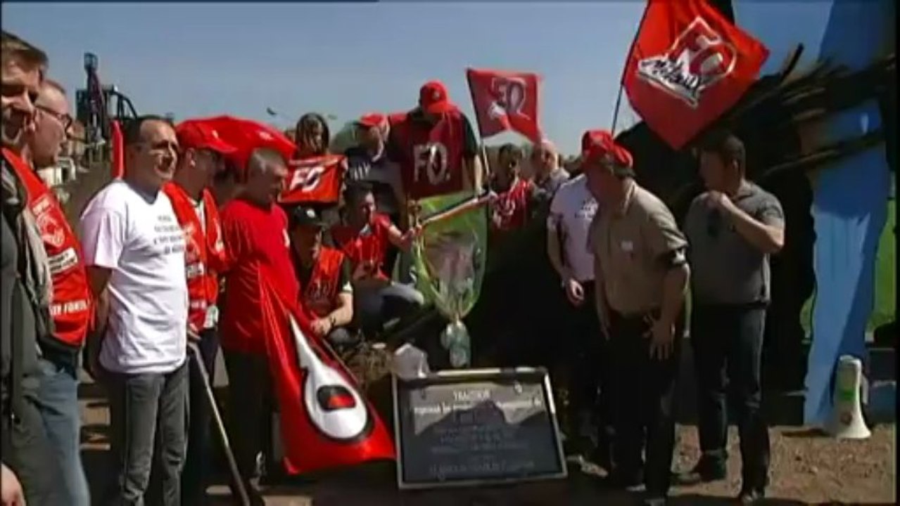 Un an de présidence Hollande : l'heure du bilan avec Florange, Petroplus et PSA Aulnay