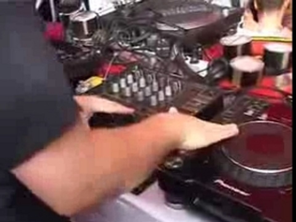 Joachim Garraud live @ Technoparade 2004