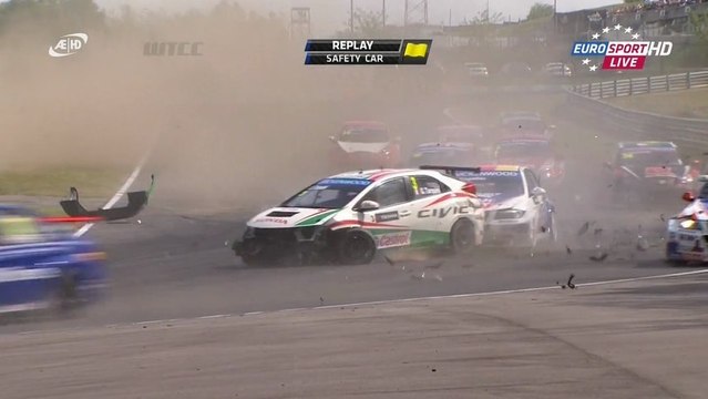 WTCC 2013 Hongrie Course 2 Tarquini Big Crash replay
