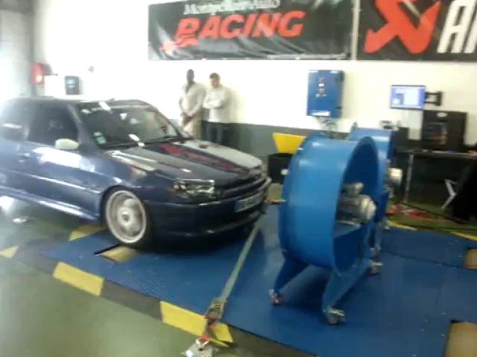 306 XSi préparée passage au banc Montpellier Auto Racing chauffe 1