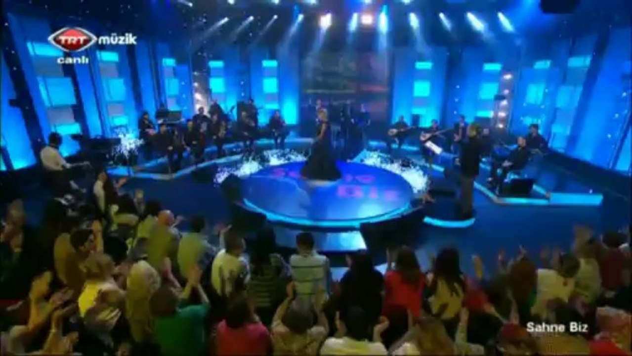 Özgür EREN-Evlerinin önü bulgur sokusu-TRT