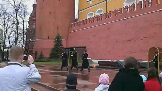 Huawei Ascend D1 Quad XL, тест камеры - У Вечного Огня