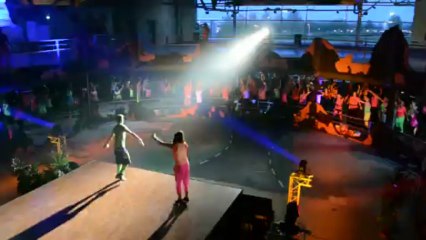 Zumba party fluo, Chasseneuil du Poitou 4/05/2013