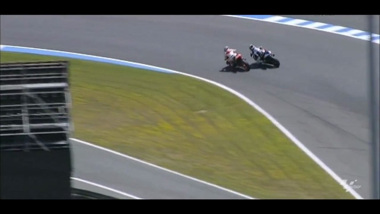 Marquez overtakes Lorenzo (Herez 2013)