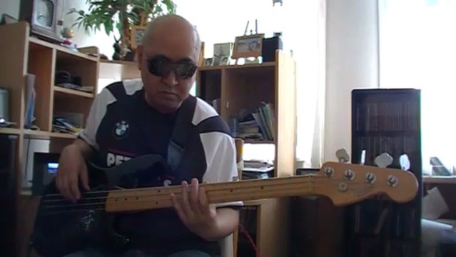 Still Loving you Scorpions Bass cover Bob Roha