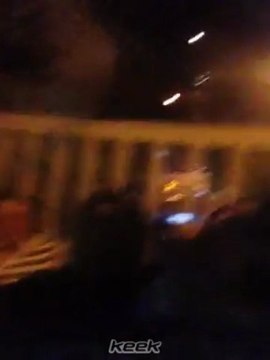 Pedro salida del teatro San Juan Keek Lourdes - 05 de Mayo