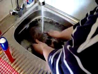 Lulu lapinou prend son bain, encore...