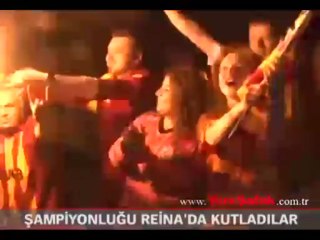 Şampiyonluğu Reina'da kutladılar