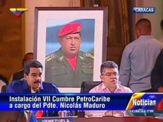 Maduro entregará cuadro con imagen del comandante Chávez a miembros de Petrocaribe