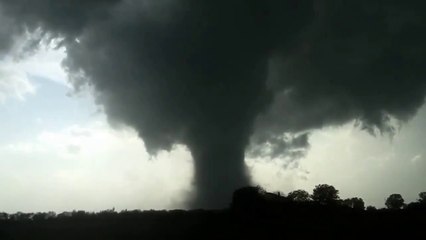 Emilia Romagna - Tornado - Tromba d'aria -4- (03.05.13)