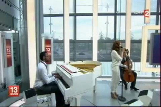 Natacha St -Pier - Vivre D'amour - In Live - Le 06-05-2013-