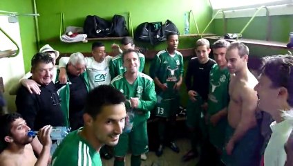 Victoire face aux Clouzeaux  (1-0)  !     Ambiance vestiaire !