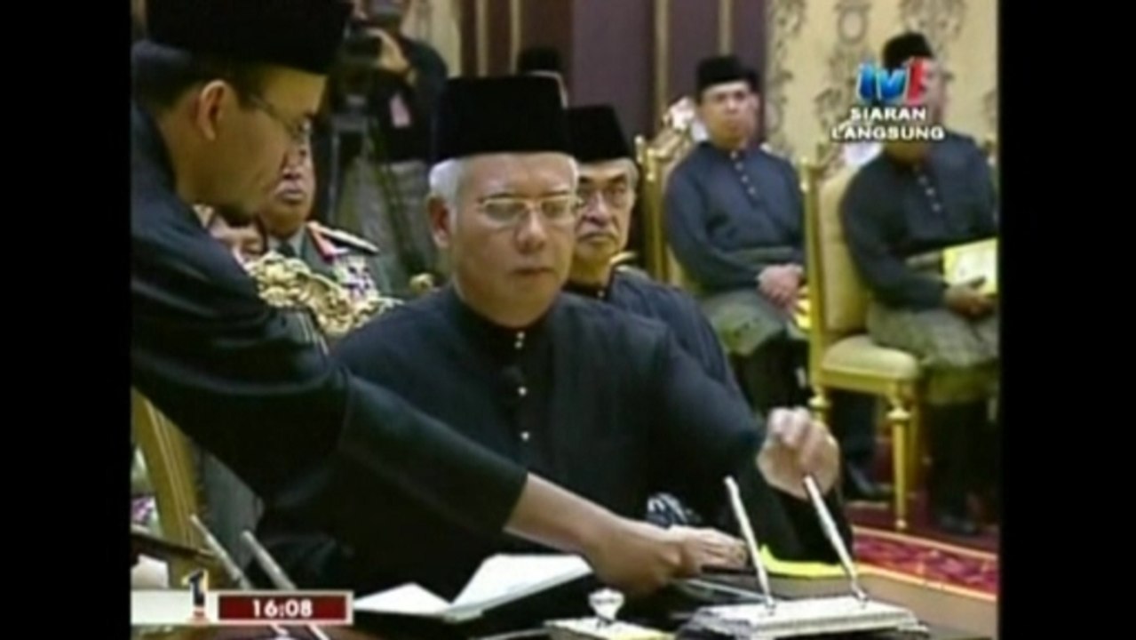 Malaysian PM sworn in