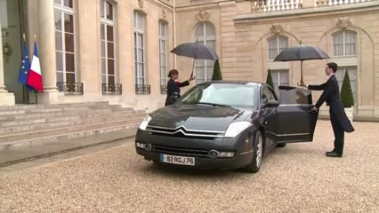 Hollande promete resultados