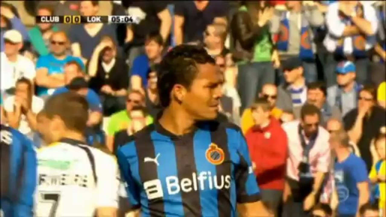 K.o.! lokeren-torwart springt gegen pfosten