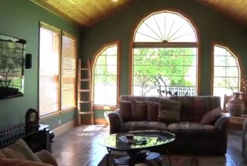 12 Palomino Ct, Holland, PA