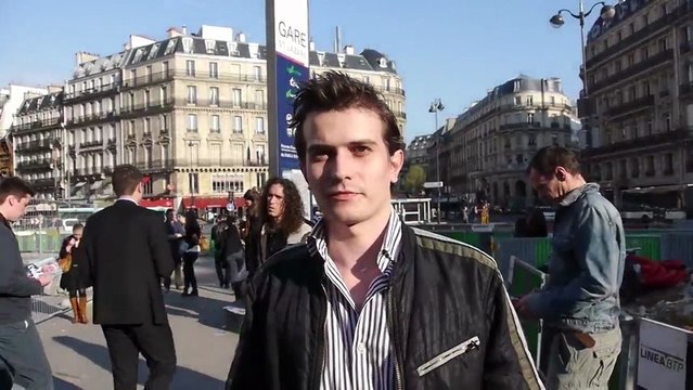 Tractage Jeunes Populaires: 1 an de Hollande, l’Échec - par Clément Forestier
