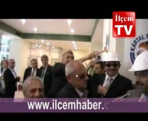 CHP'li Kemal Berk Ak Pati'li Metin Bektaş'ın kafasına çekiçle vurdu