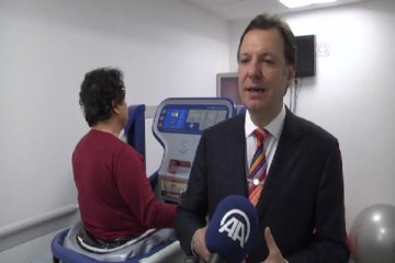 Yer çekimsiz yürüme bandında tedavi