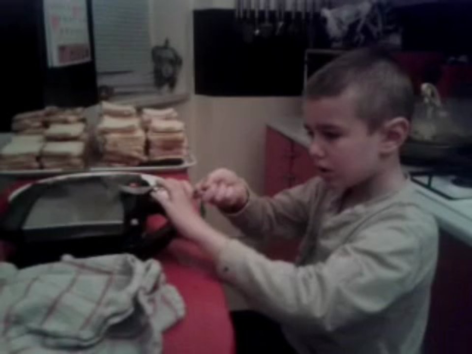 mon doudou en préparation de croque-monsieur