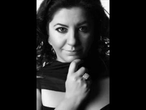 Çiğdem Gürdal - Gönül durup dururken bir güle uçtu