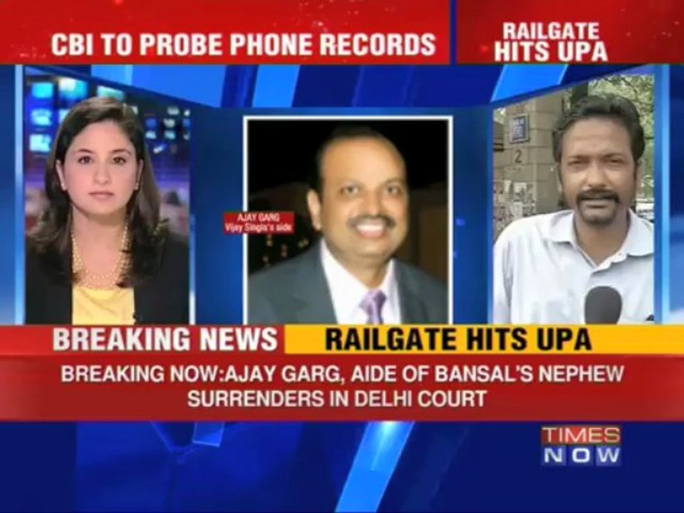 Vijay Singla's aide surrenders