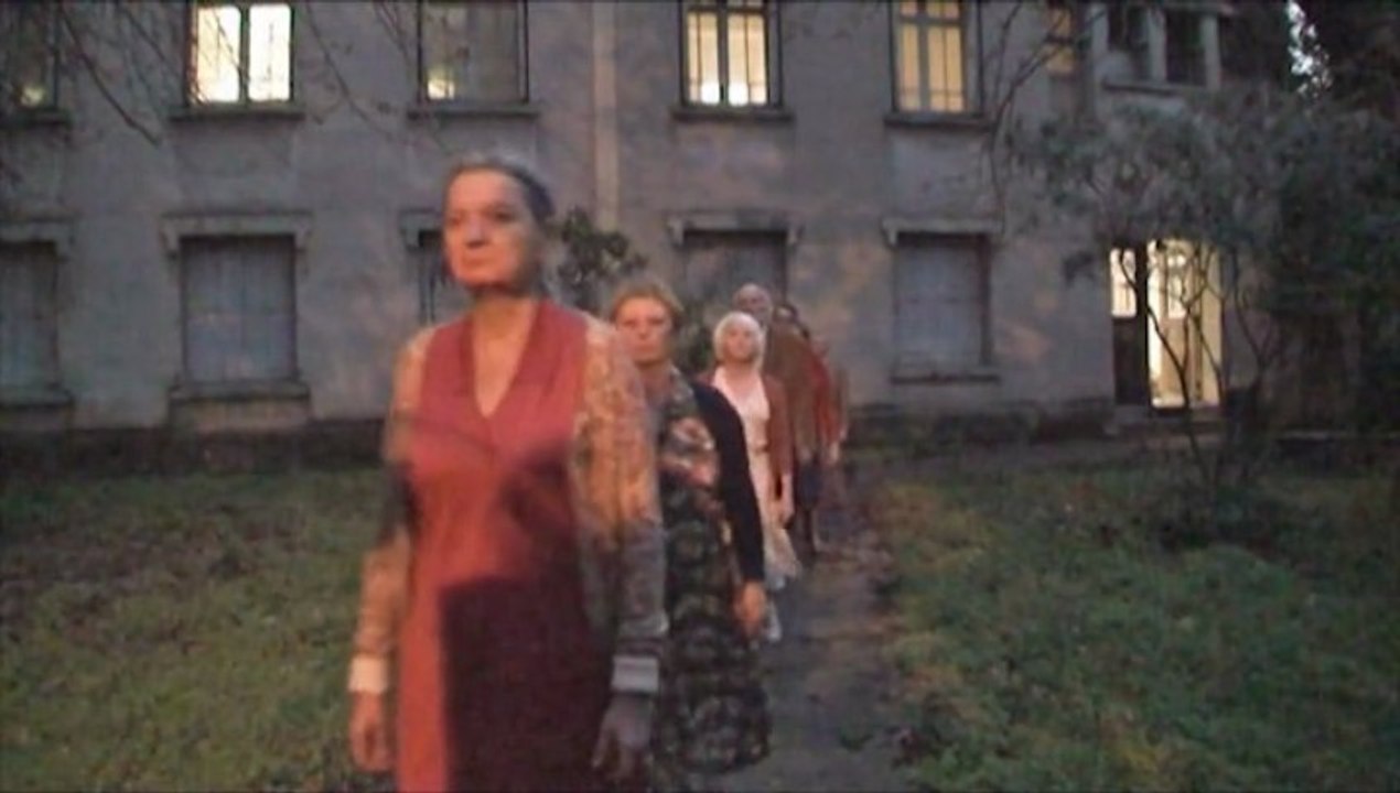 Arts de la Rue - Adhok - Echappées belles