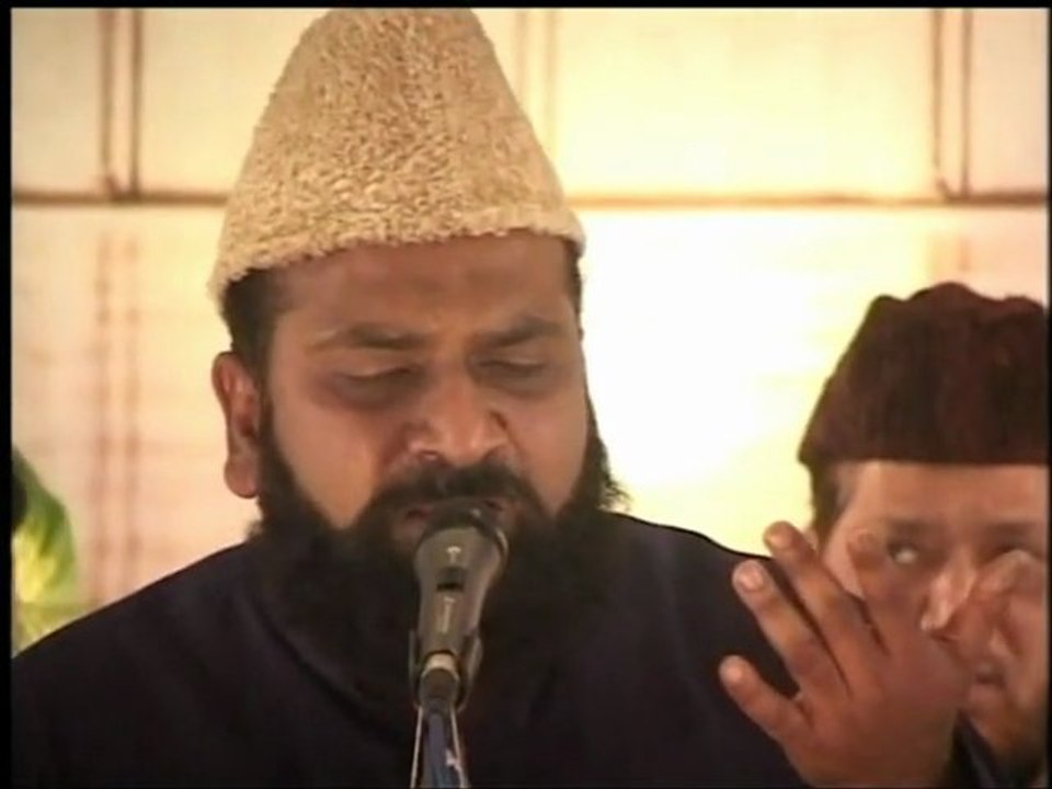 Abbas Soharwardi performing live HAMD in NED university Mehfil E Naat 2013