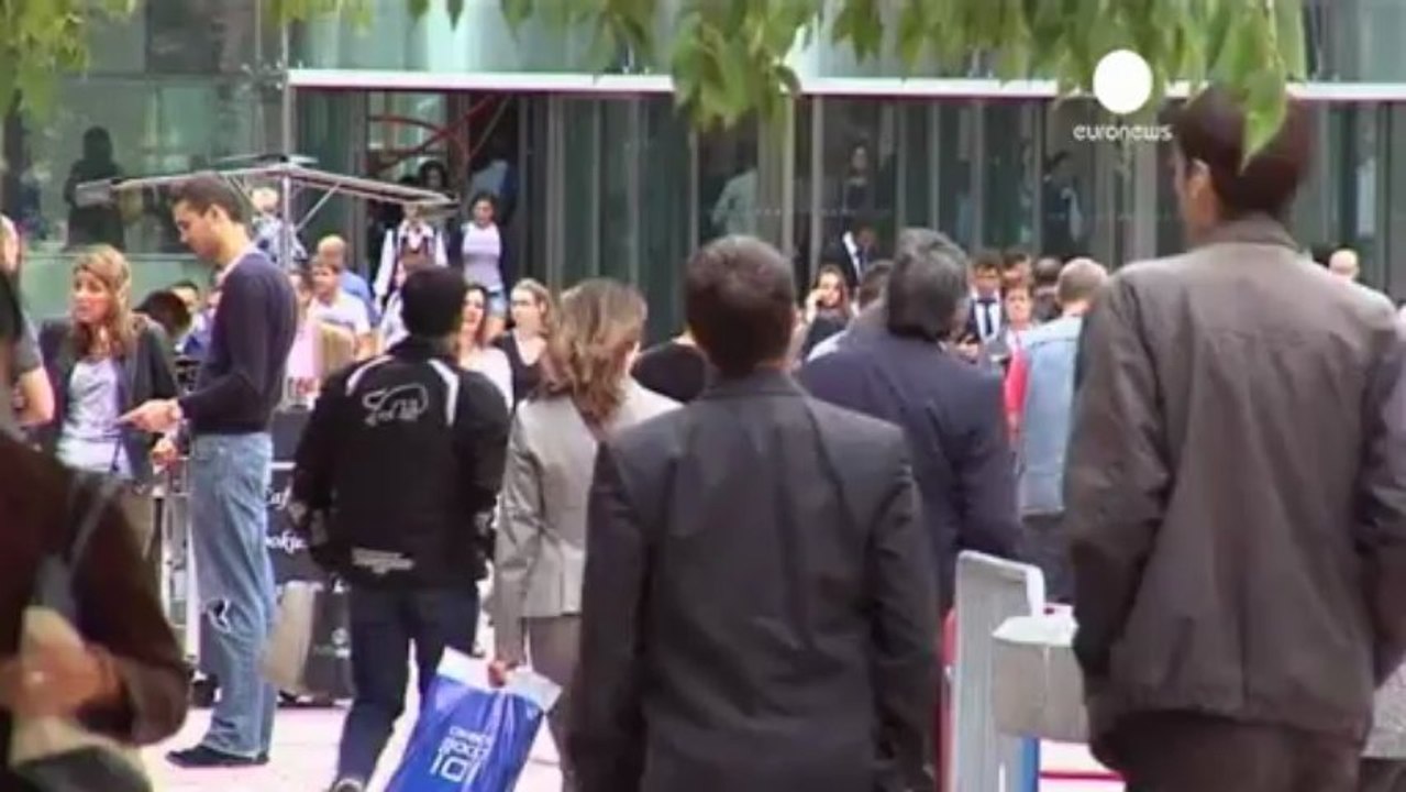 Societe Generale yine işçi çıkarıyor