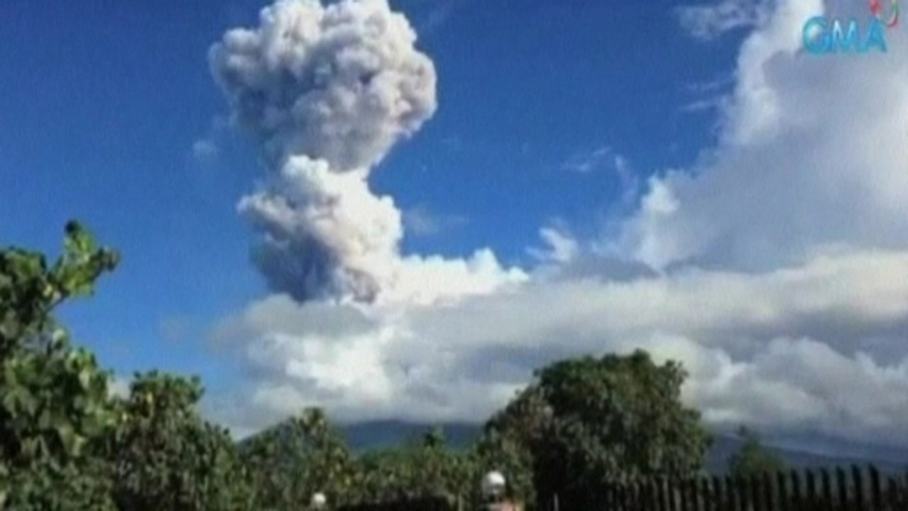 Five killed in Philippines volvano eruption