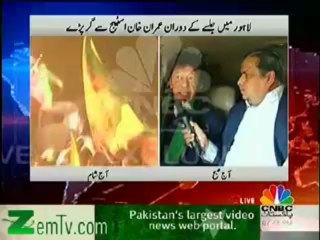 Imran Khan's Exclusive Talk with Mujahid Baralvi While Visiting Mazaar-e-Quaid- 7th May 2013