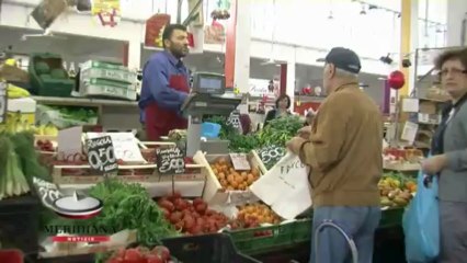 Alemanno visita il mercato di Via Catania e lancia la candidatura di Sara De Angelis al Municipio II