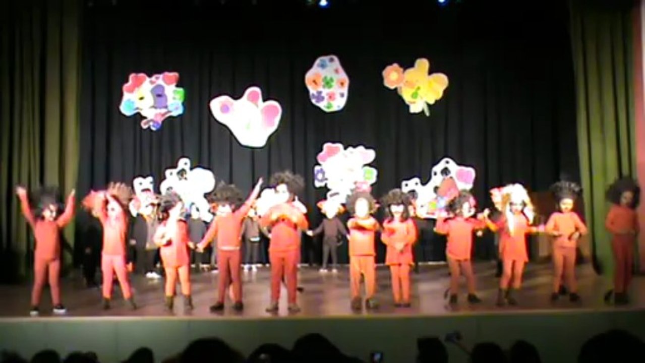 Fiestas La Salle Burgos 2013 - Festival de Ed. Infantil 1º B