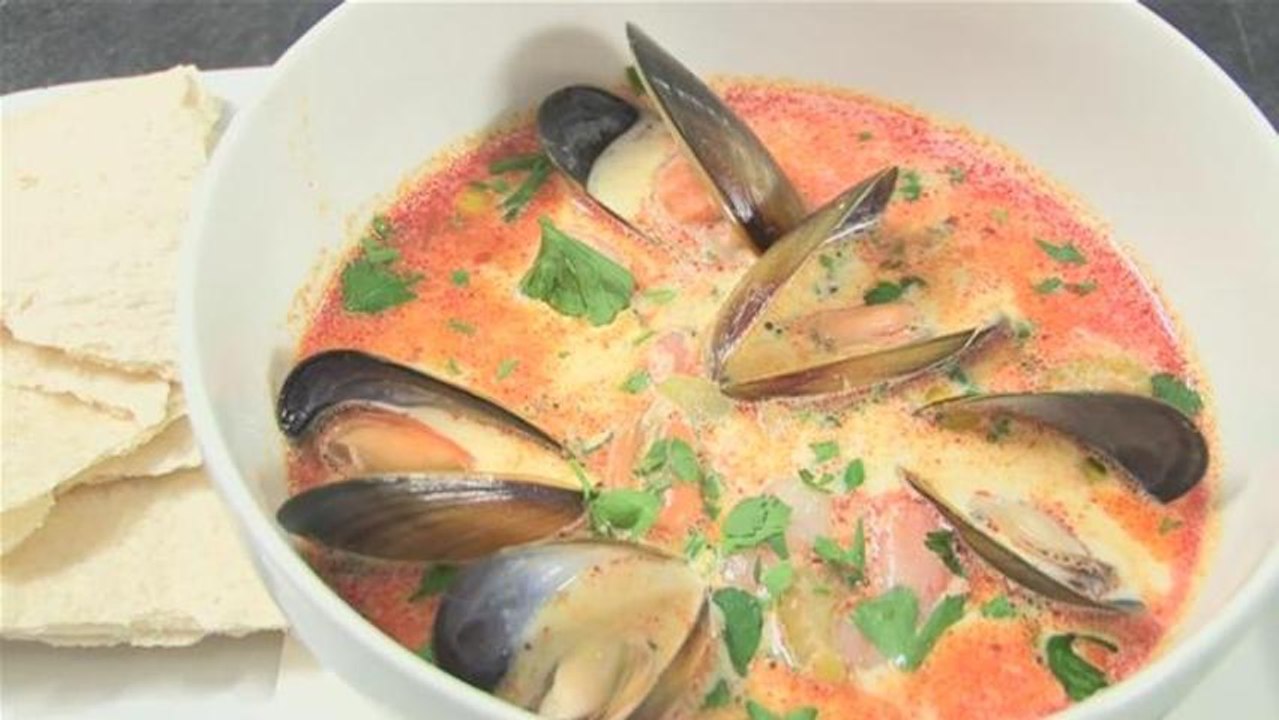 How To Cook Spinach Soup video Dailymotion