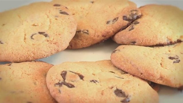 How to bake your own Nestle toll house cookies