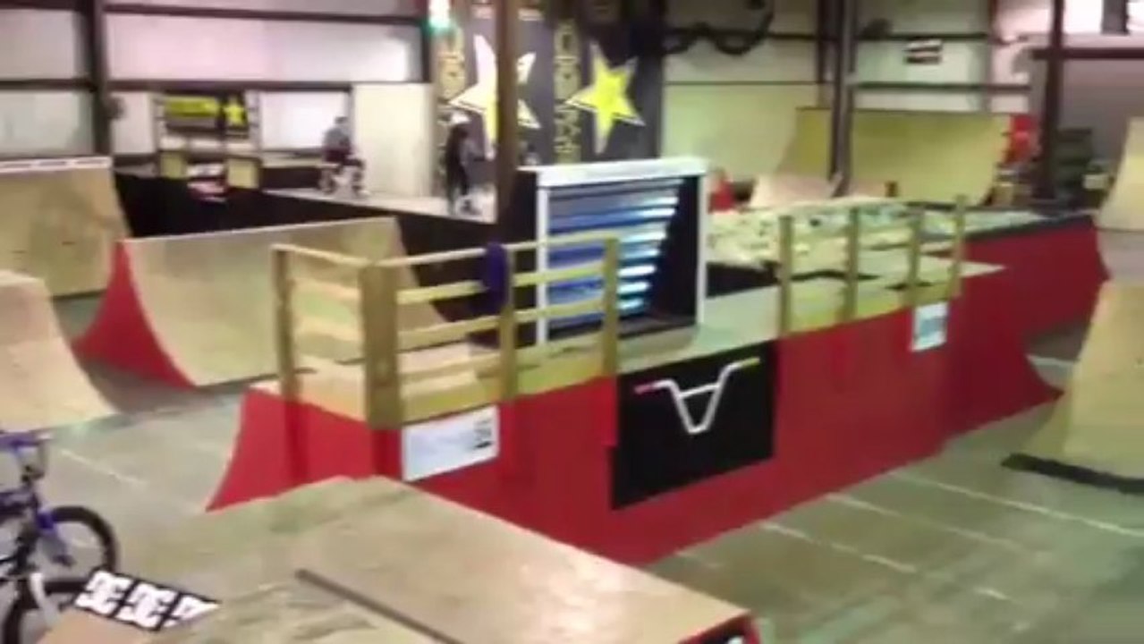 Kitchen Skatepark Contest-BMX