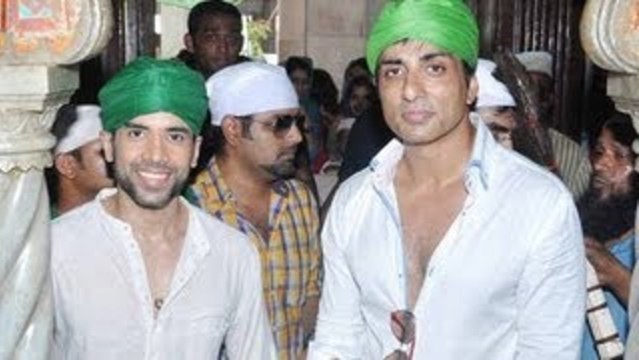 Tusshar Kapoor & Sonu Sood Visit Haji Ali For The Success of Shootout At Wadala