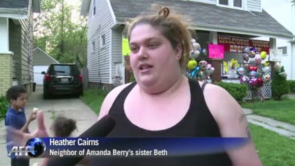 Neighbors welcome the return of Gina and Amanda