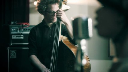 Nikki & Jules - You're the One