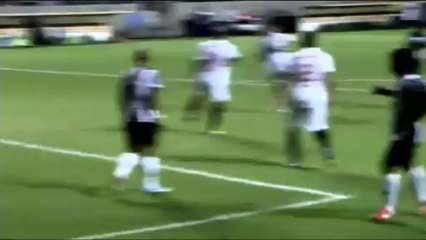 Ronaldinho, assist 'no-look' in Libertadores