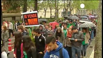 Spagna: sciopero generale di studenti e insegnanti...