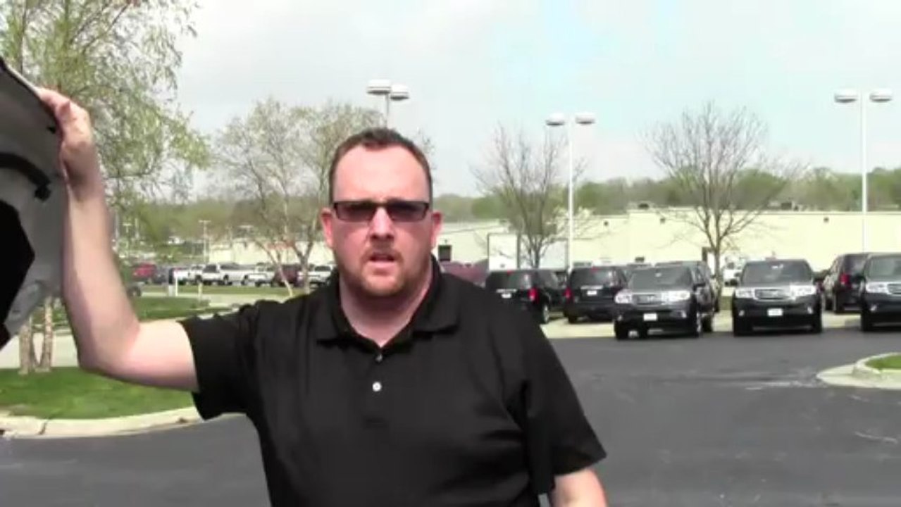 Used 2008 Chrysler Town & Country for sale at Honda Cars of Bellevue...an Omaha Honda Dealer!