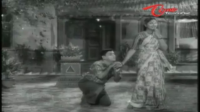 Iddaru Mithrulu Songs - Chakkani Chukka - ANR - Raja Sulochana