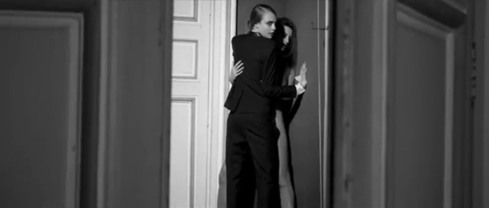 Yves Saint Laurent Babydoll Mascara - Cara Delevingne